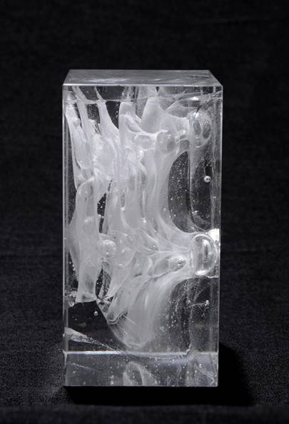 《身如云》荣获金羊杯中国工艺玻璃大赛最佳工艺奖,20x18x10cm,底价6千